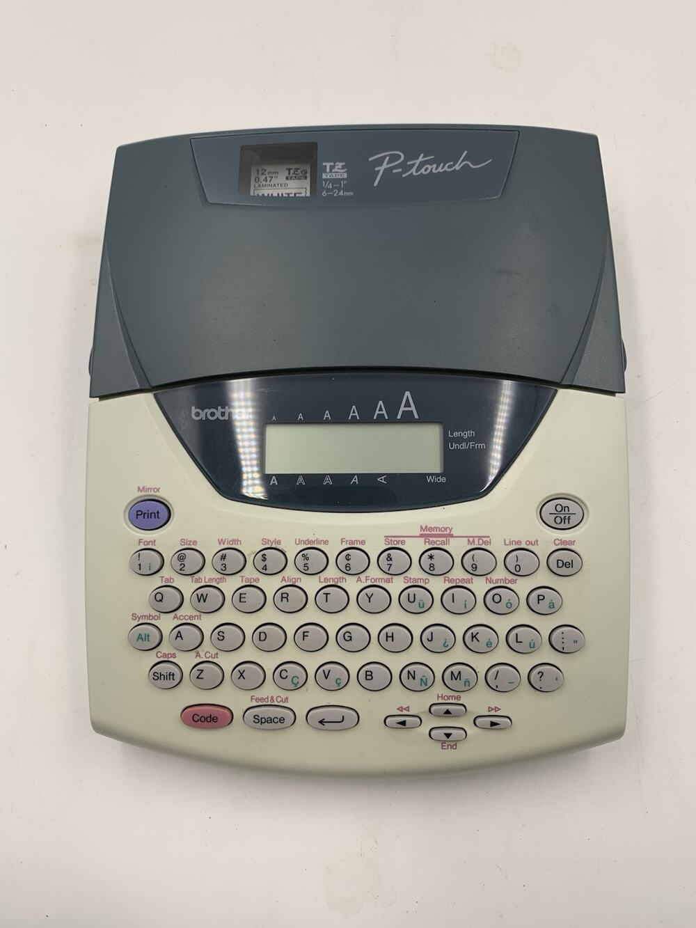 Brother P-Touch Model PT-2200 Electronic Labeling System Label Maker